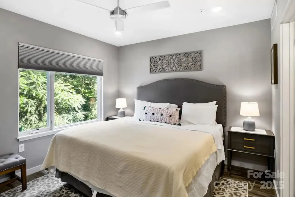 102 Southside Avenue Asheville NC 28801