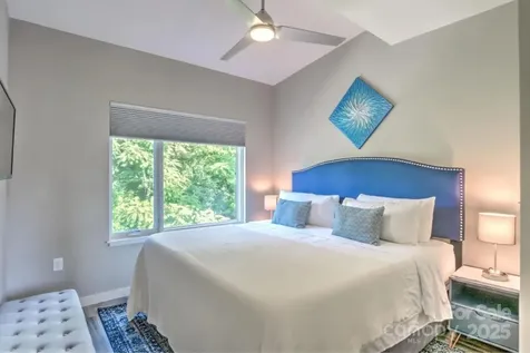 102 Southside Avenue Asheville NC 28801