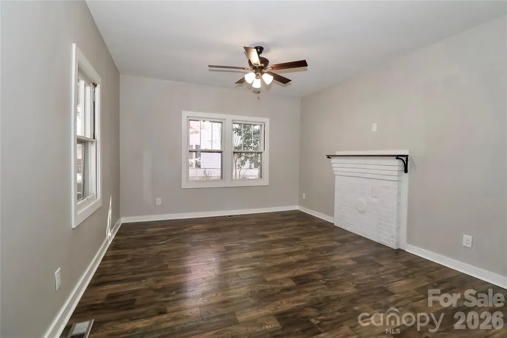 313 Dingler Avenue Mooresville NC 28115