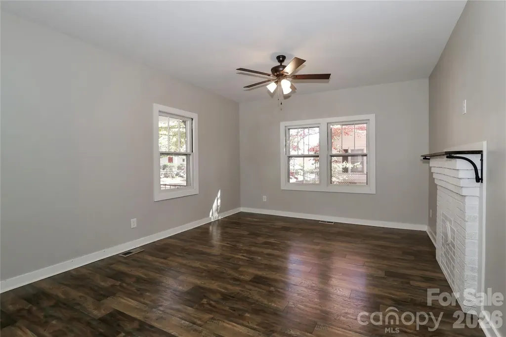 313 Dingler Avenue Mooresville NC 28115