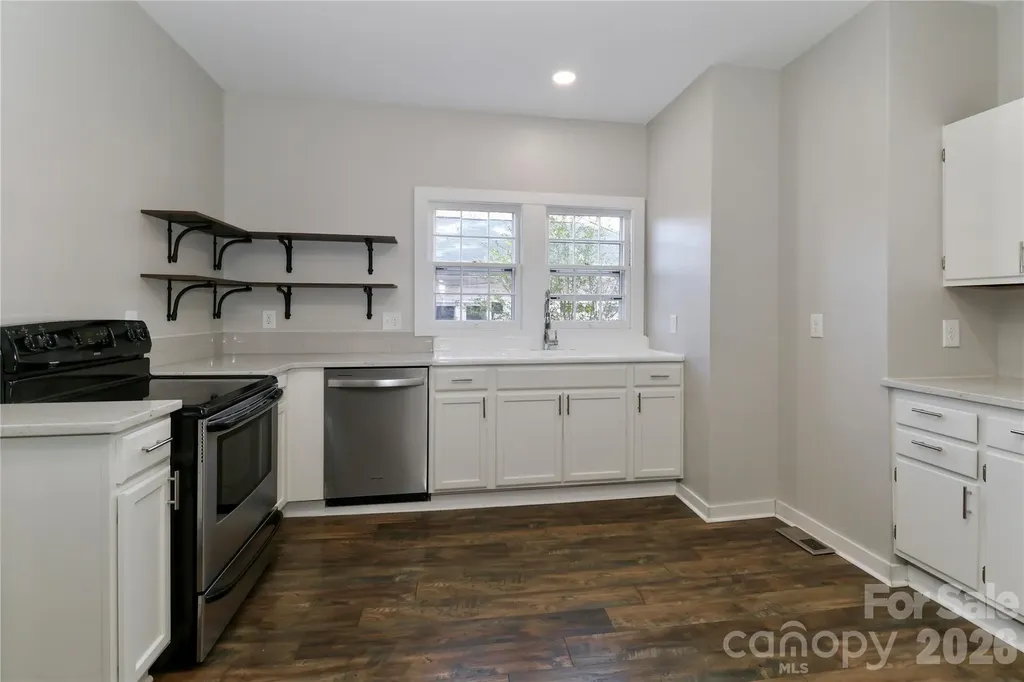 313 Dingler Avenue Mooresville NC 28115