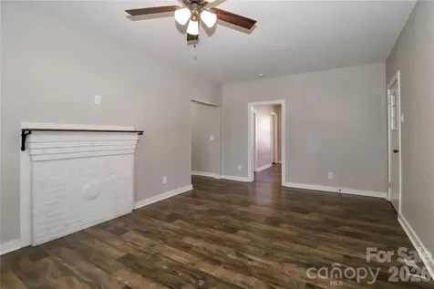 313 Dingler Avenue Mooresville NC 28115