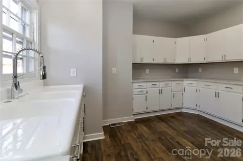 313 Dingler Avenue Mooresville NC 28115