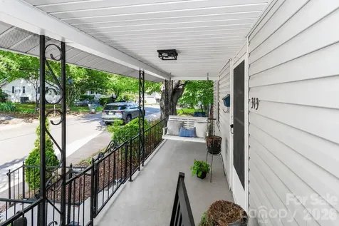313 Dingler Avenue Mooresville NC 28115