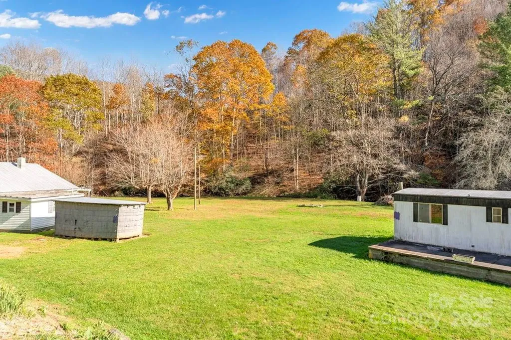Tbd E Little Horse Creek Road Lansing NC 28643