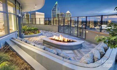 225 S Poplar Street Charlotte NC 28202