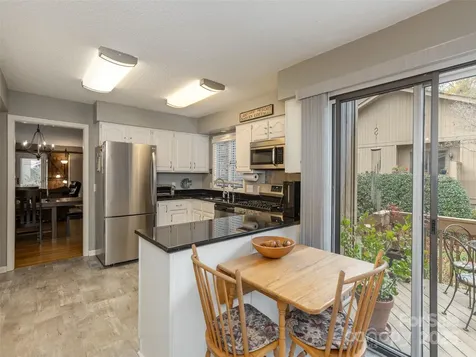 606 Red Oak Drive Hendersonville NC 28791