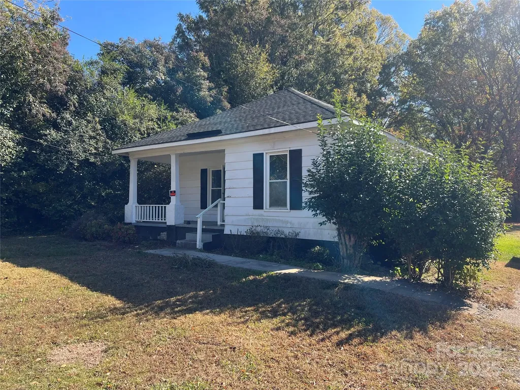 805 W Church Street W Cherryville NC 28021
