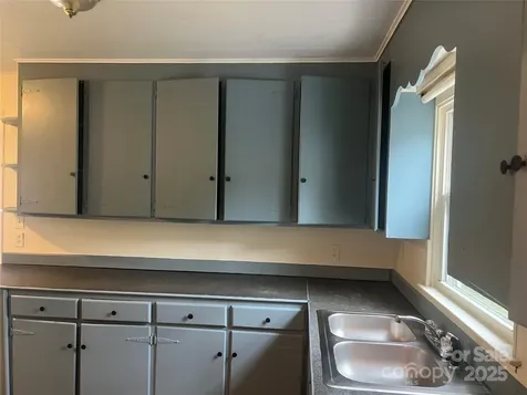 243 Governors View Asheville NC 28805