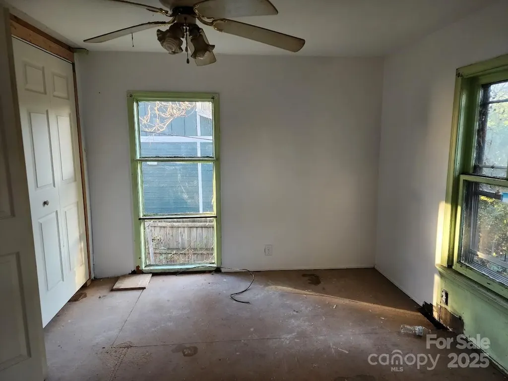 107 Bradley Street Asheville NC 28806