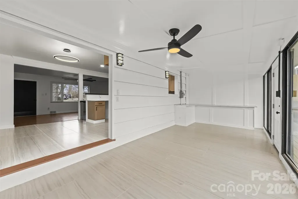 28 Pine Lane Asheville NC 28806
