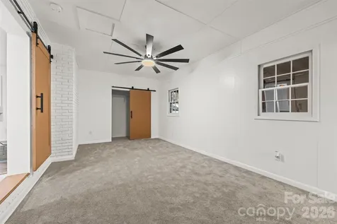 28 Pine Lane Asheville NC 28806