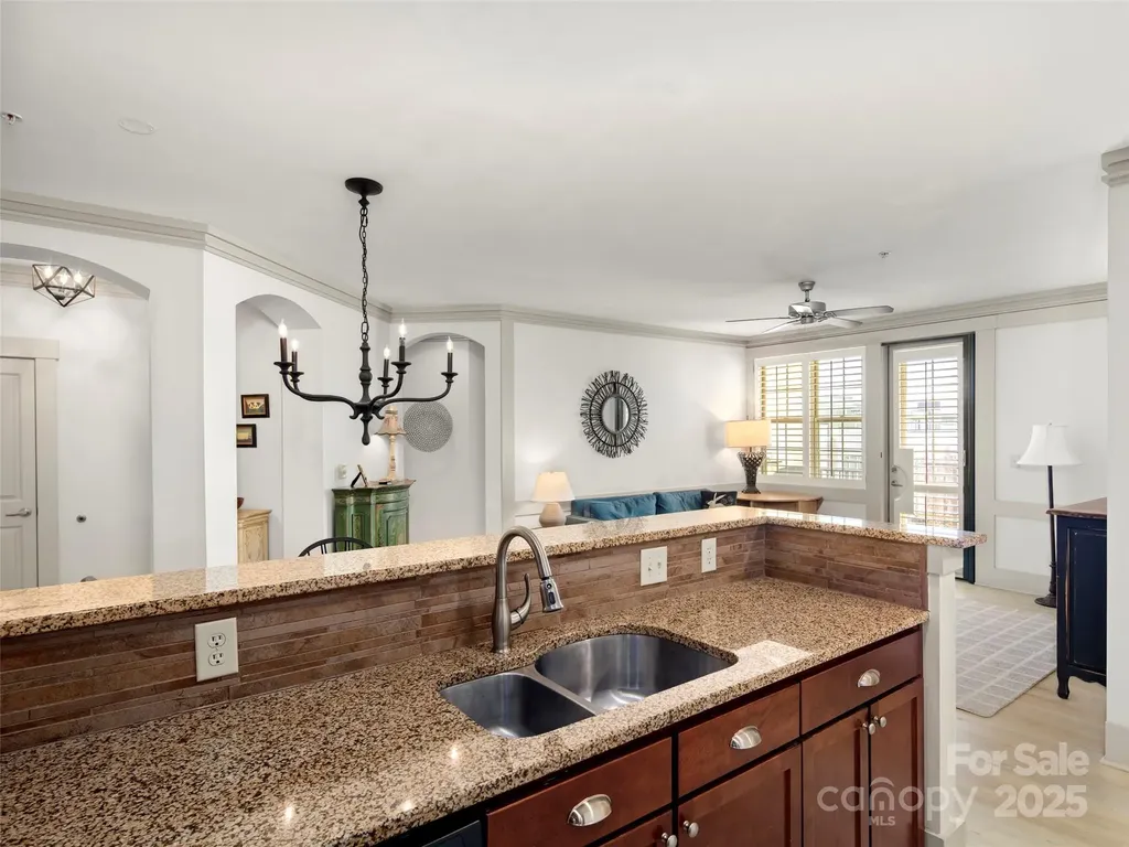 5 Farleigh Street Asheville NC 28803