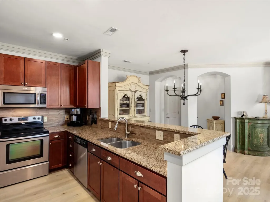 5 Farleigh Street Asheville NC 28803