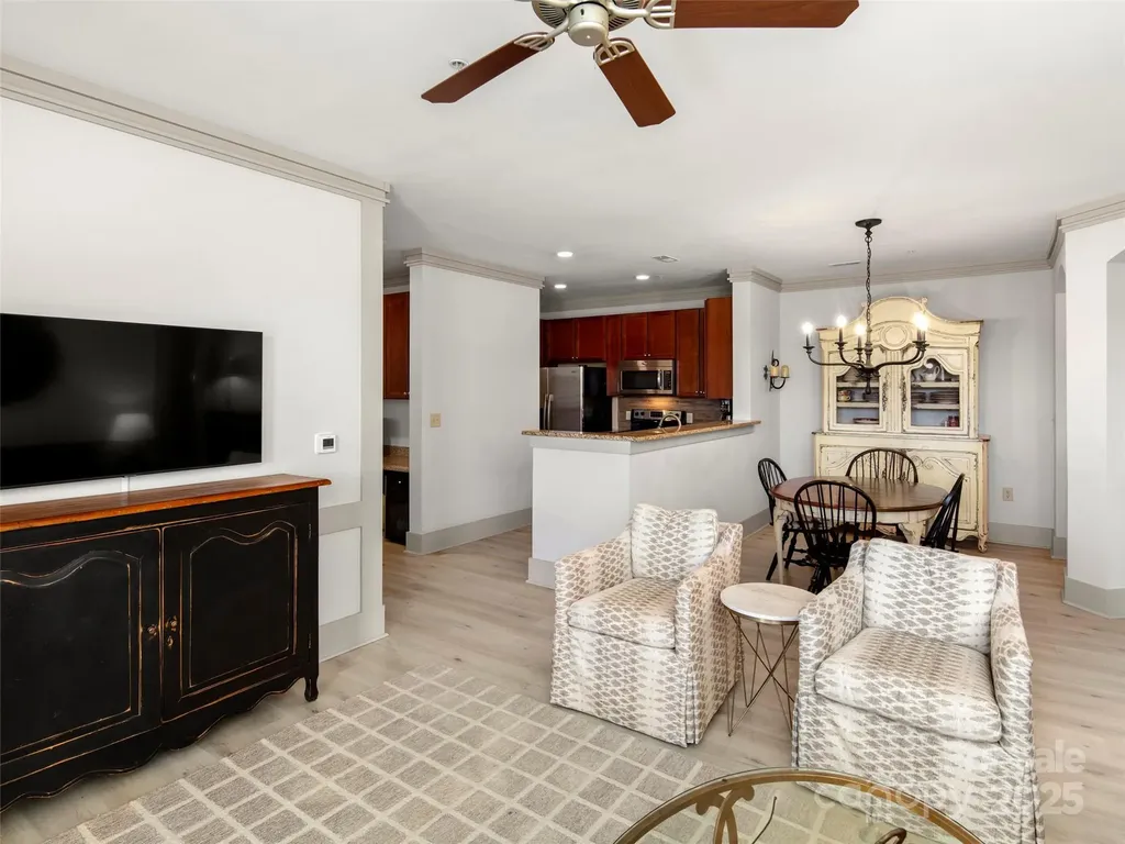 5 Farleigh Street Asheville NC 28803