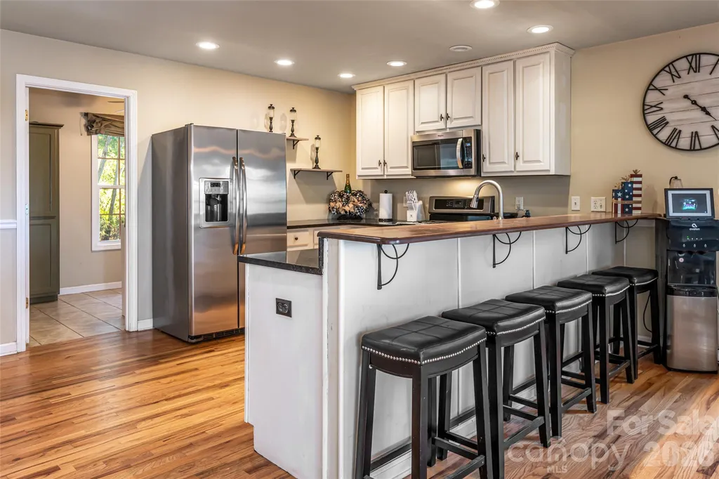 154 Presidential Drive Waynesville NC 28786