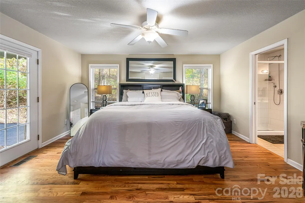 154 Presidential Drive Waynesville NC 28786