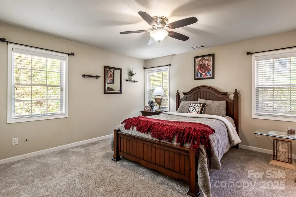 154 Presidential Drive Waynesville NC 28786