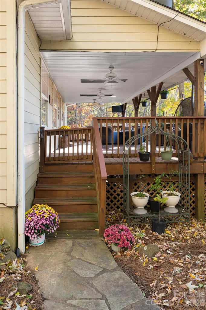 154 Presidential Drive Waynesville NC 28786