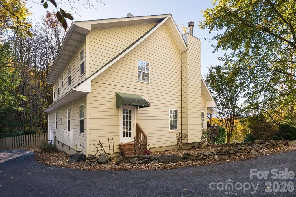 154 Presidential Drive Waynesville NC 28786