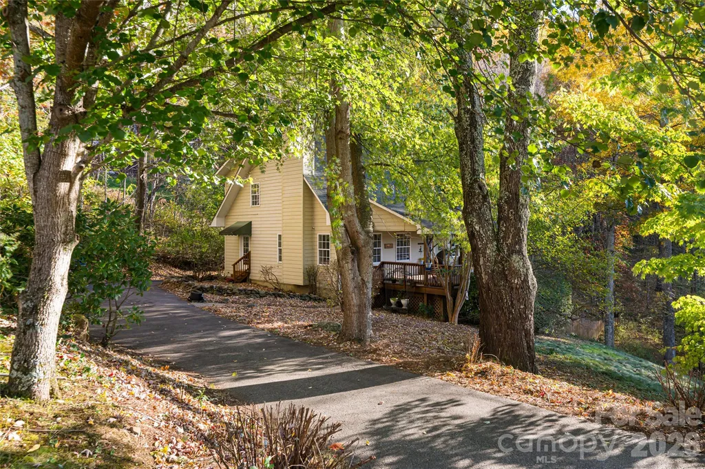 154 Presidential Drive Waynesville NC 28786