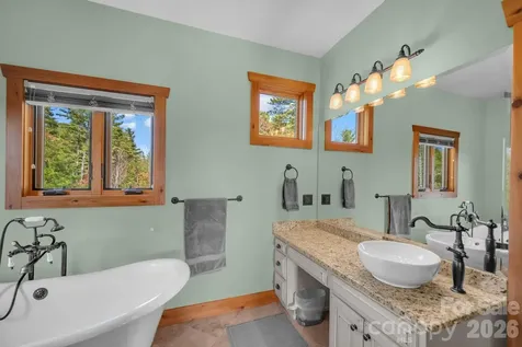 4092 Dense Acre Trail Nebo NC 28761