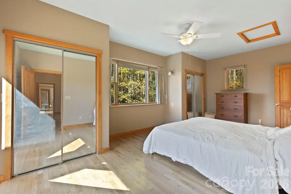 96 & 97 Old Cove Road Black Mountain NC 28711