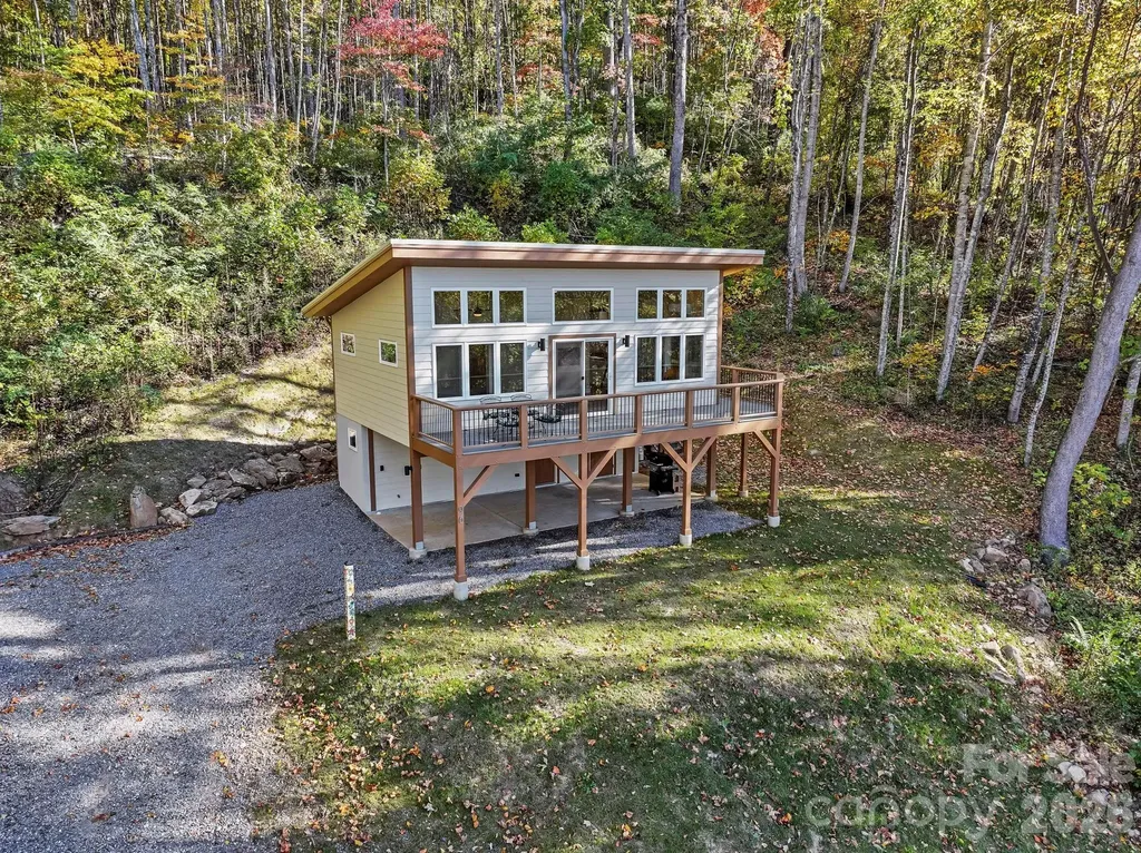 96 & 97 Old Cove Road Black Mountain NC 28711