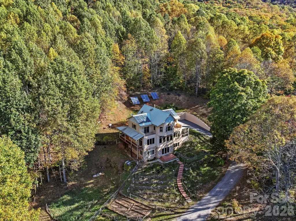 96 & 97 Old Cove Road Black Mountain NC 28711
