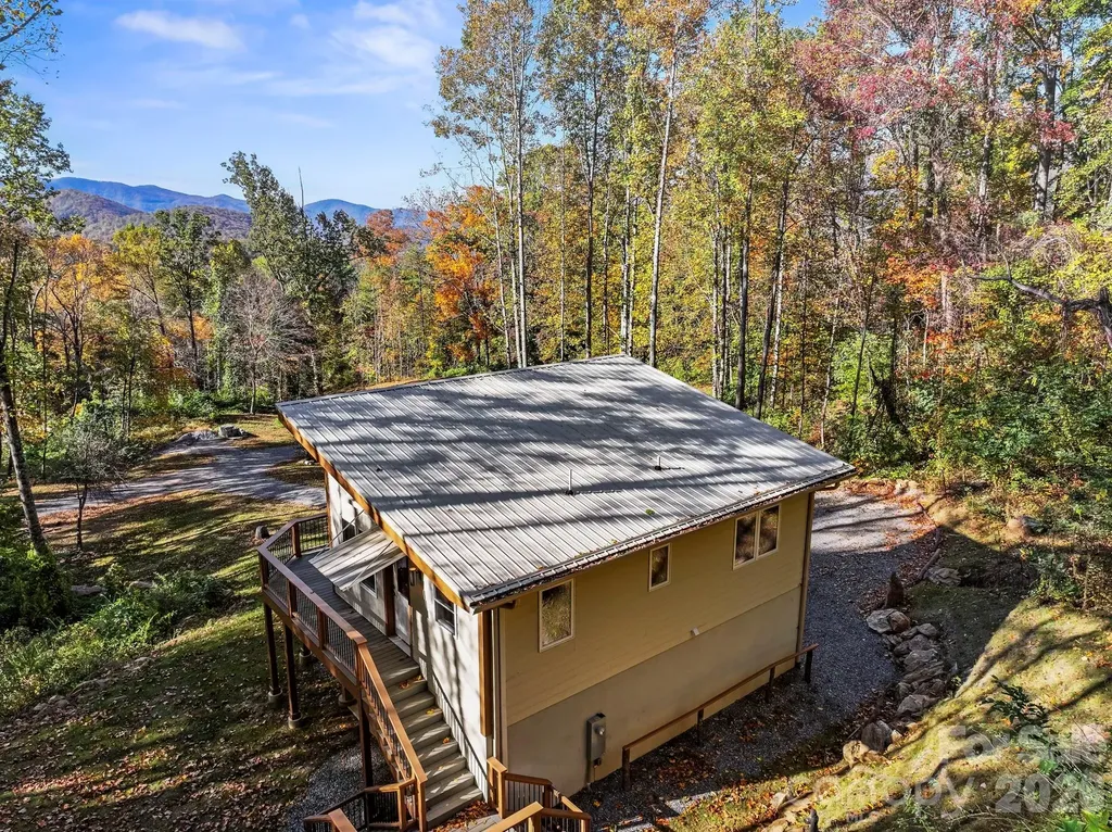 96 & 97 Old Cove Road Black Mountain NC 28711