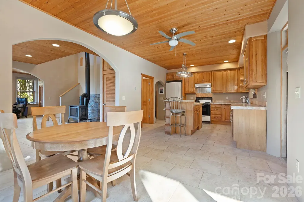 96 & 97 Old Cove Road Black Mountain NC 28711