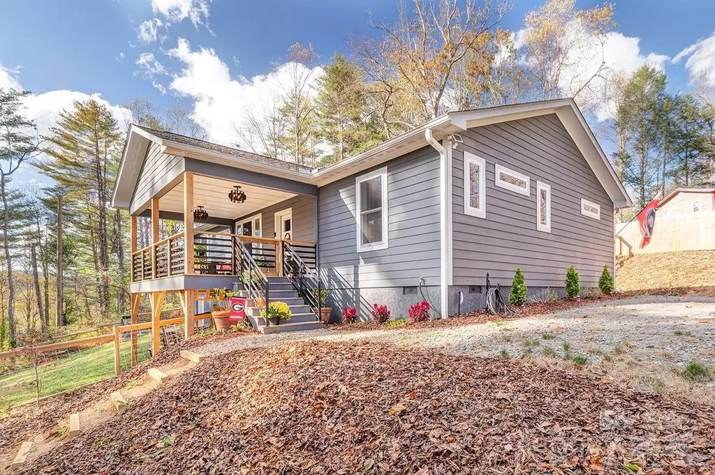 15 Edmond Woods Place Fairview NC 28730