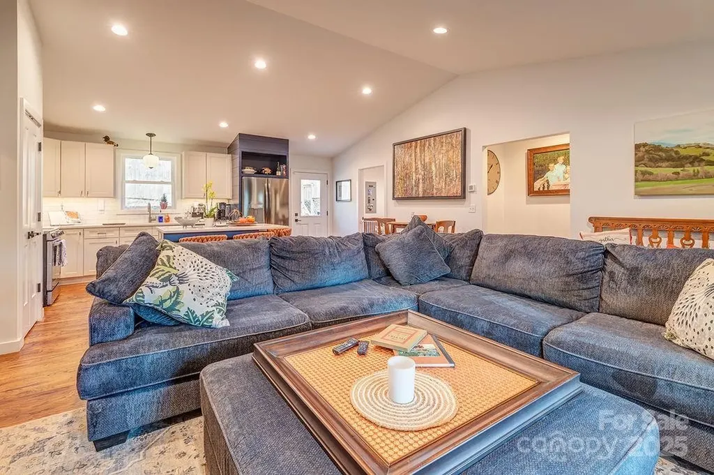 15 Edmond Woods Place Fairview NC 28730
