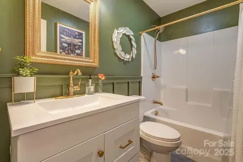 15 Edmond Woods Place Fairview NC 28730
