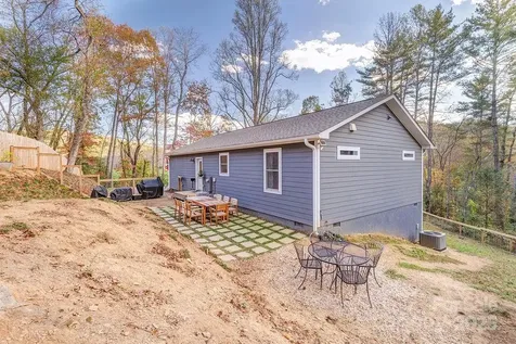 15 Edmond Woods Place Fairview NC 28730