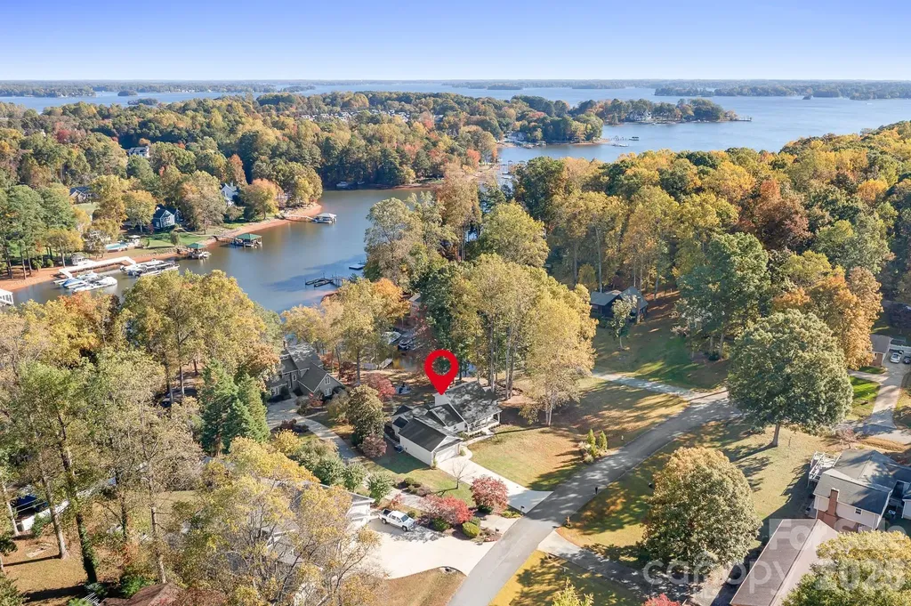 1984 Hickory Hills Drive Denver NC 28037