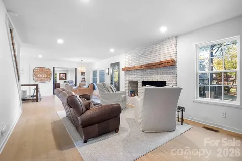 1984 Hickory Hills Drive Denver NC 28037
