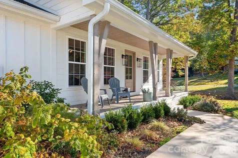 1984 Hickory Hills Drive Denver NC 28037