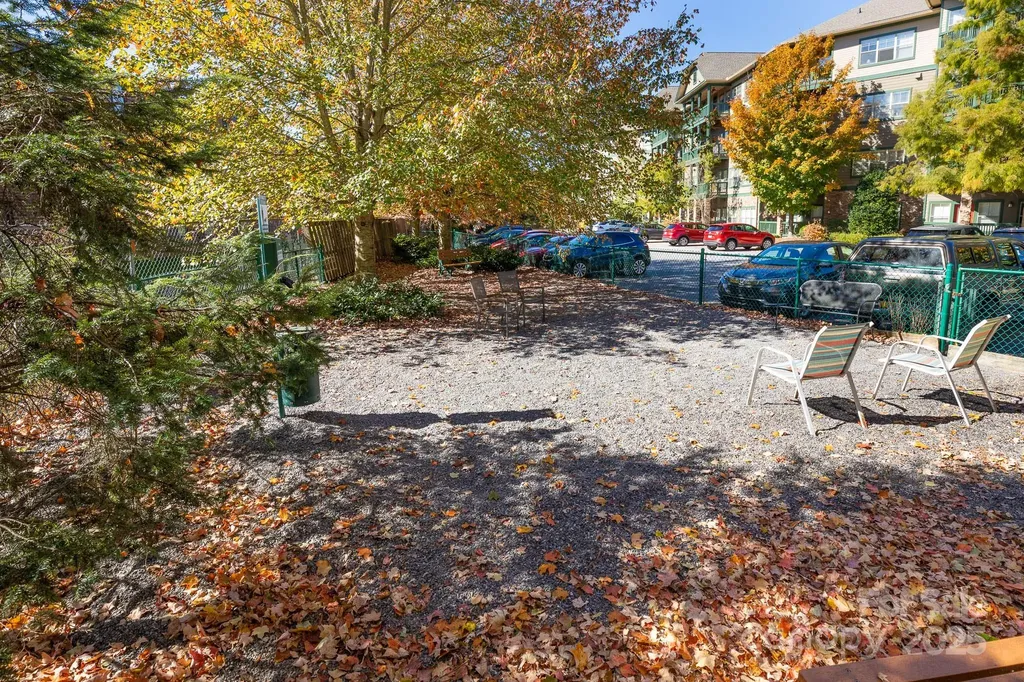 9 Kenilworth Knoll Asheville NC 28805
