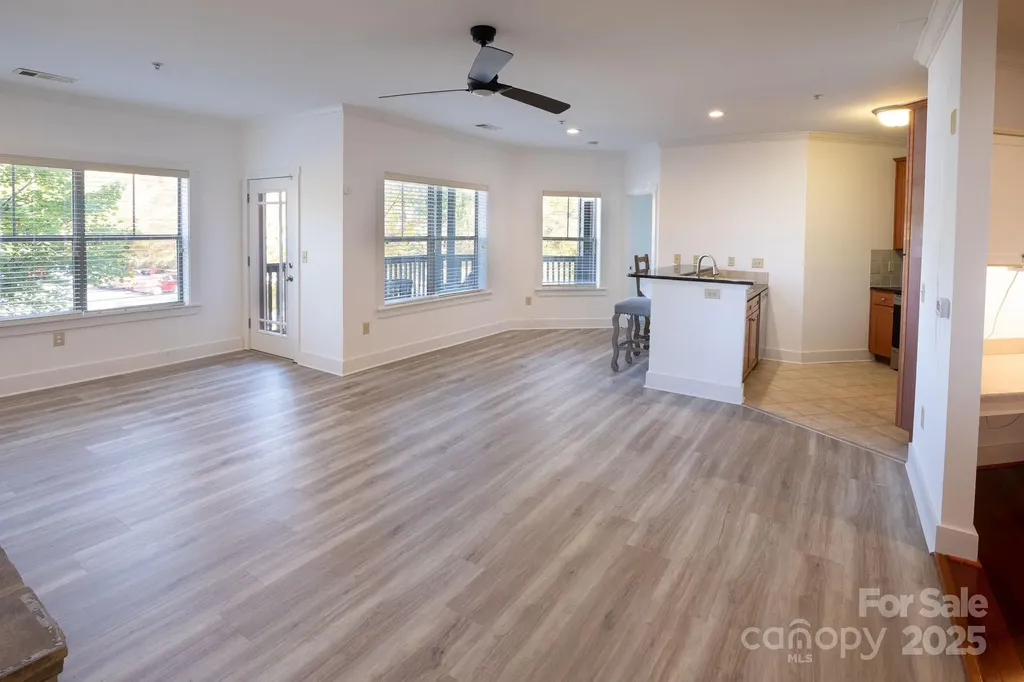 9 Kenilworth Knoll Asheville NC 28805