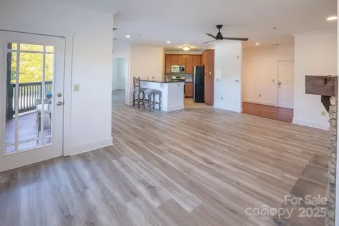 9 Kenilworth Knoll Asheville NC 28805