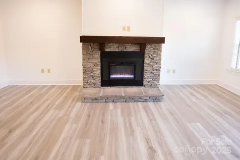 9 Kenilworth Knoll Asheville NC 28805