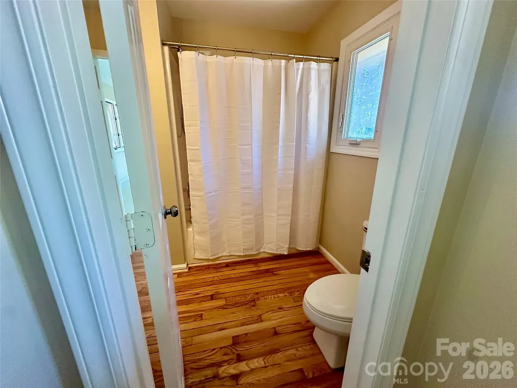 25 Village Drive Asheville NC 28803