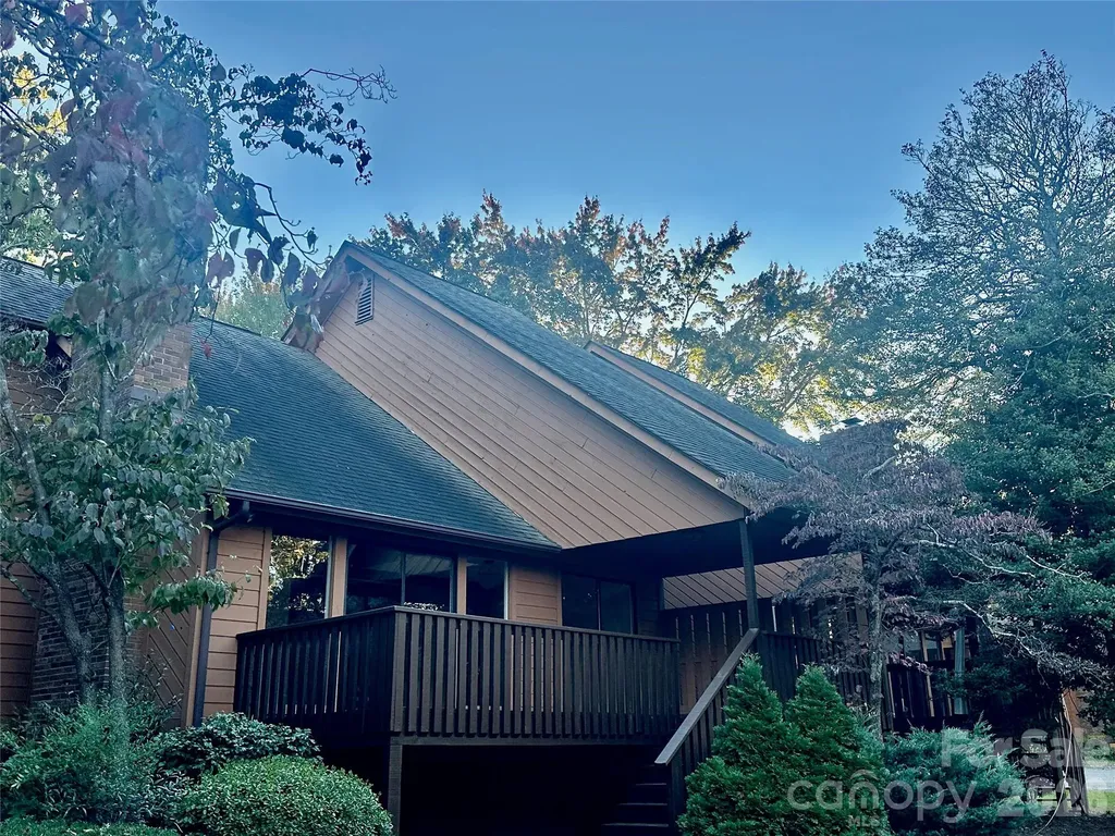 25 Village Drive Asheville NC 28803