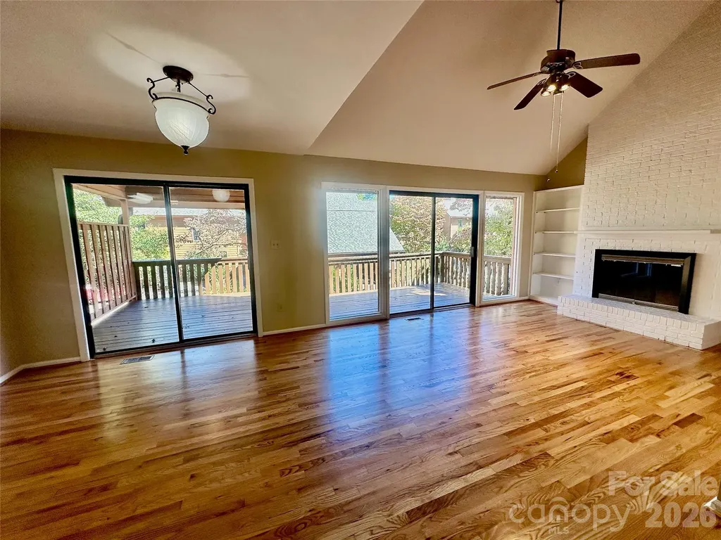 25 Village Drive Asheville NC 28803