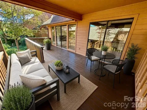 25 Village Drive Asheville NC 28803
