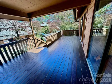 25 Village Drive Asheville NC 28803