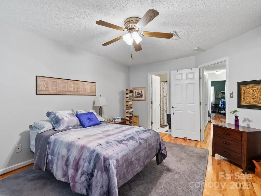 3901 Trinity Court Asheville NC 28805