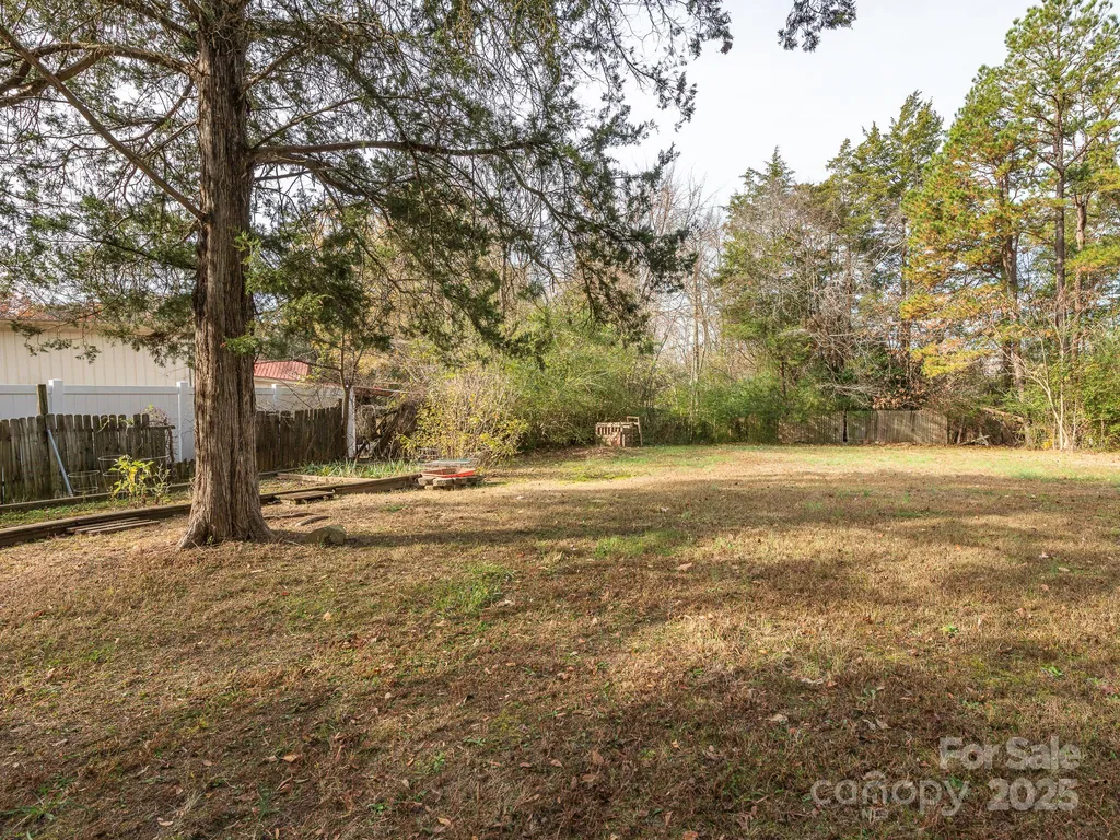 1800 Lake Lynn Road Concord NC 28025