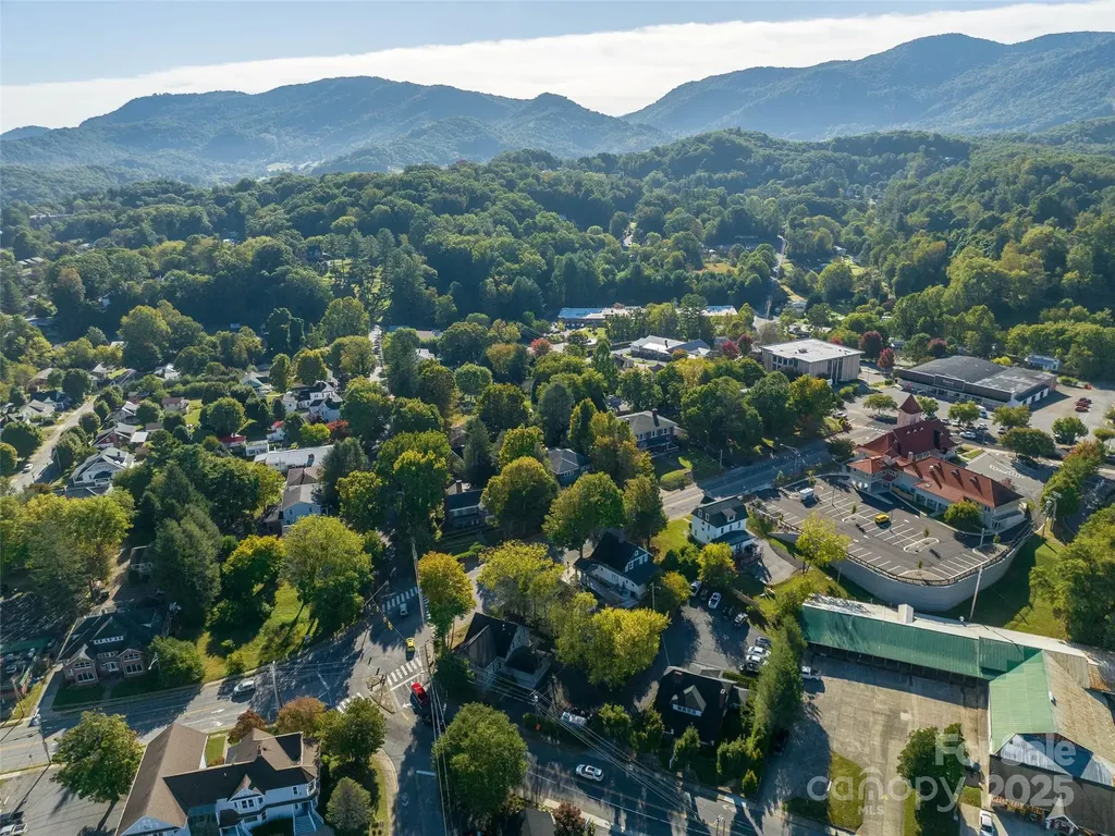 99 Walnut Street Waynesville NC 28786